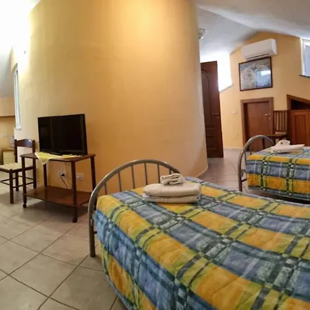 Villa Naclerio-2
