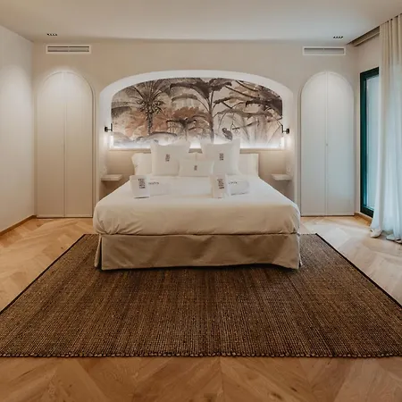 Hotel Petit Luxe-2