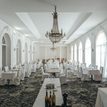 Hotel Le Royal Promenade Des Anglais-2