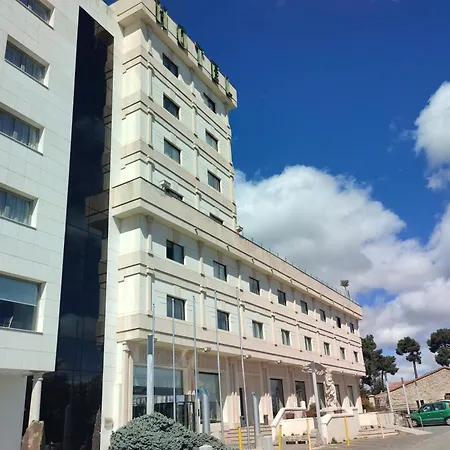 Hotel Sercotel Cuatro Postes-3