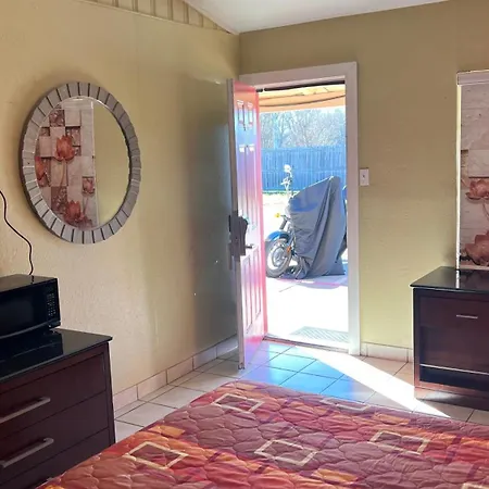Budget Inn Motel Greenville Tx-3