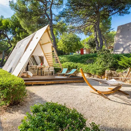 Arena One 99 Glamping-3