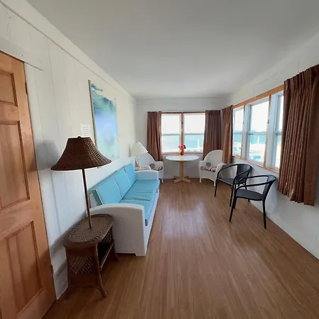 Buccaneer Quarters And Suites-2