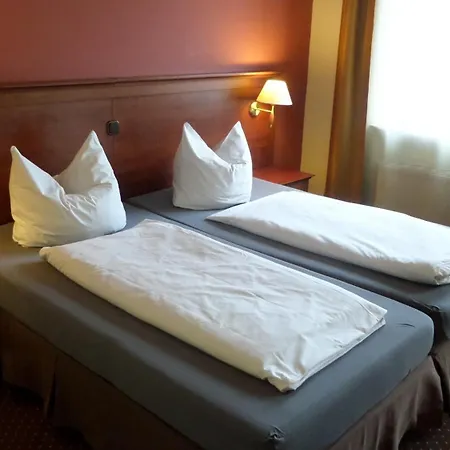 City Hotel-3