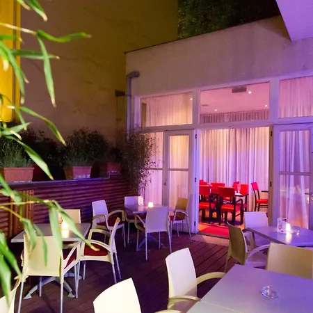 Hotel Boltzmann-3