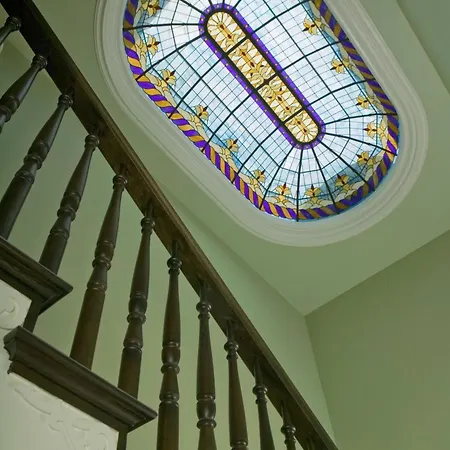 West Cliff Inn, A Four Sisters Inn-3