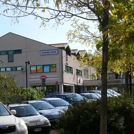Hotel Oasi-2
