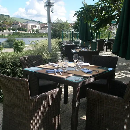 Hôtel Restaurant Le Rive Gauche-2