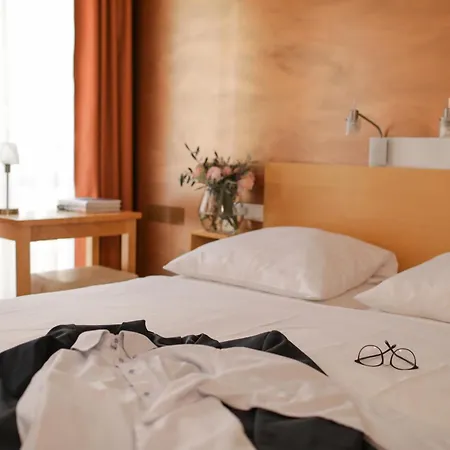 Town Hotel Wiesbaden City Centre-2