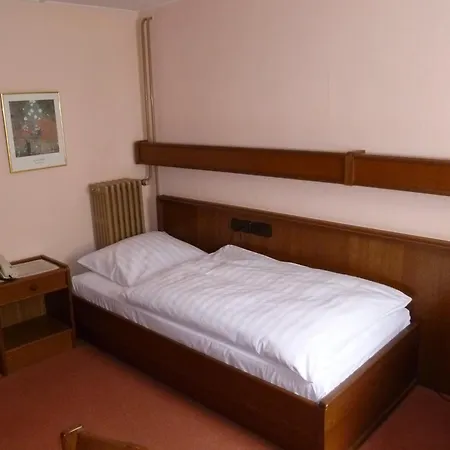 Hotel Deutsche Eiche-2