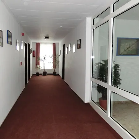 Hotel Am Kleinbahnhof-3