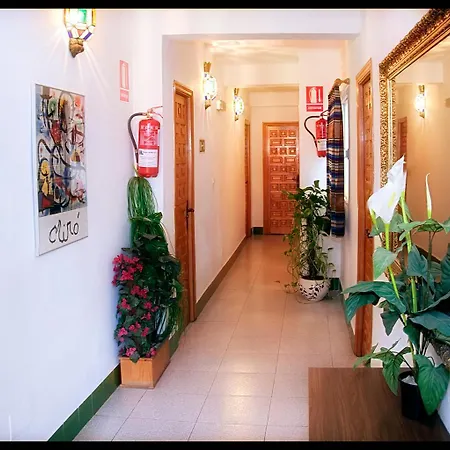 Hostal Estacion-3