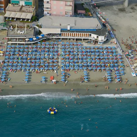 Hotel Bagni Arcobaleno-3