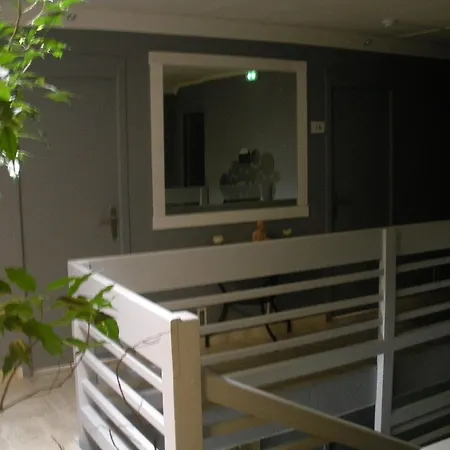 Hotel L'Orangeraie-2