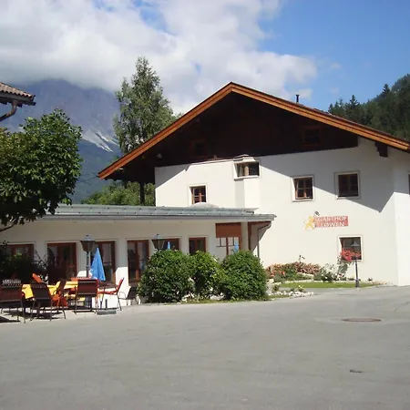 Hotel Zum Goldenen Loewen-2