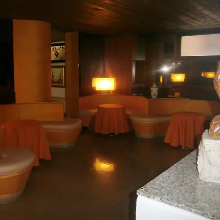 Hotel Corona-2