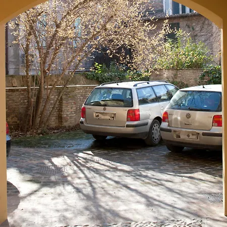 M Club De Luxe B&B-3