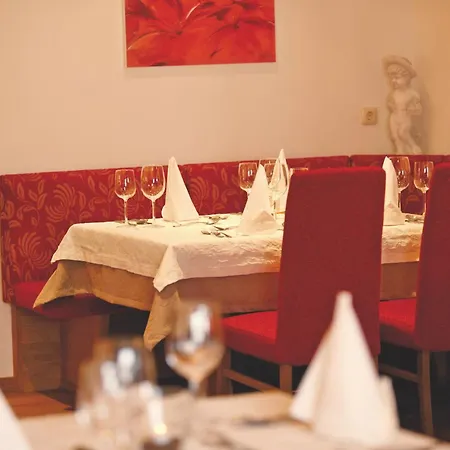 Hotel Alpenroyal-3