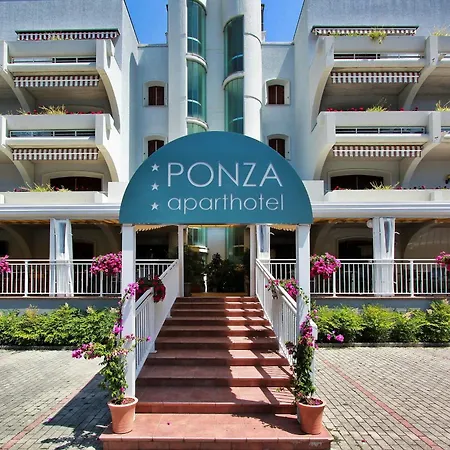 Aparthotel Ponza-3