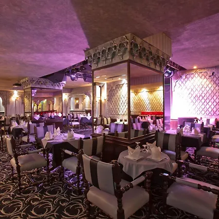 Broadway Hotel-2