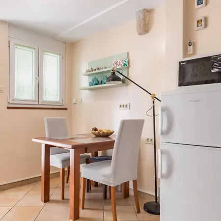 Luxury Apartment Silvana With Beautiful Garden-2