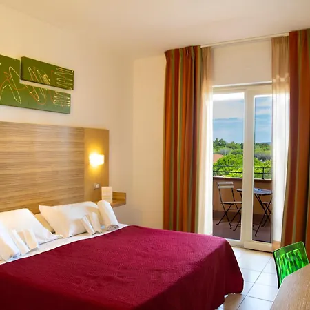 Hotel Riva dei Cavalleggeri-2