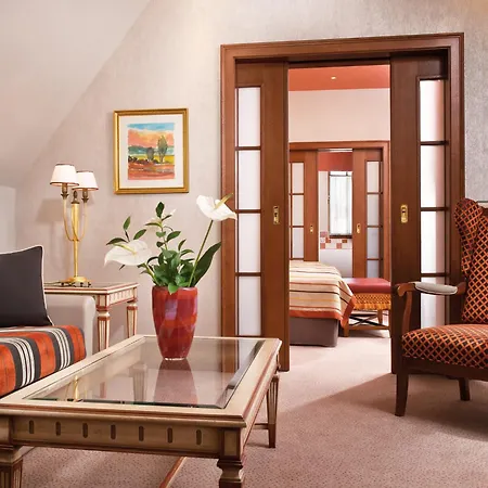 Travel Charme Gothisches Haus-2