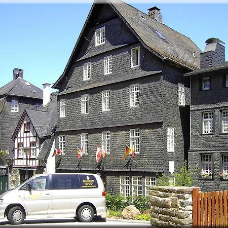 Hotel Graf Rolshausen-3