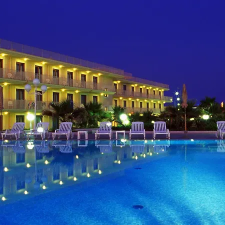 Dioscuri Bay Palace-3