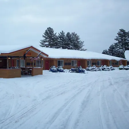 Hiawatha Lodge Inn-3