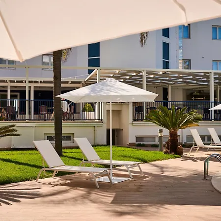 Ticho'S Greenblu Hotel-2