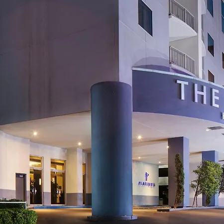 Ultimate Las Vegas Getaway One Bedroom Suite With Balcony, Kitchen, Gym, Pool & Free Parking-2