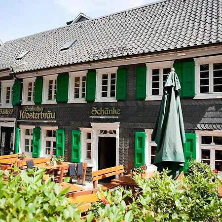 Hotel Gräfrather Hof-3