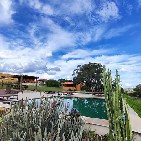 Villa Dos Pireneus-3