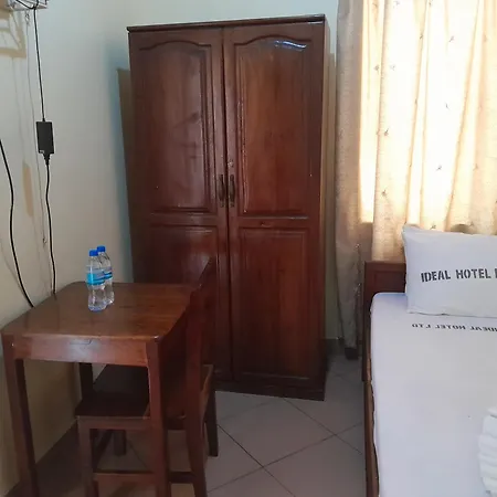 Hotel Ideal-3