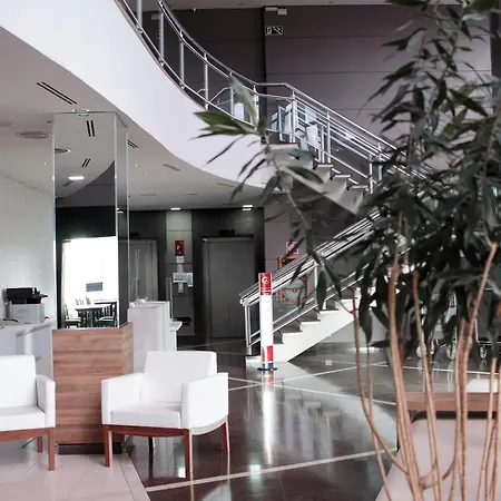Comfort Suites Londrina-2