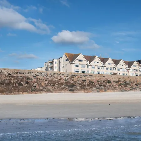 Grand Jersey Hotel And Spa-3