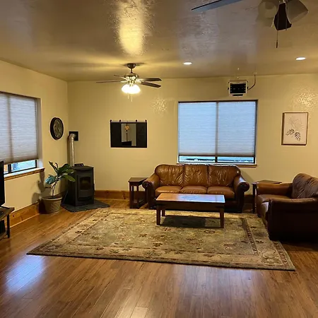 Rainbows End Fishing Resort-2