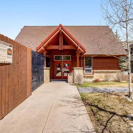 Pine Ridge Condos-3