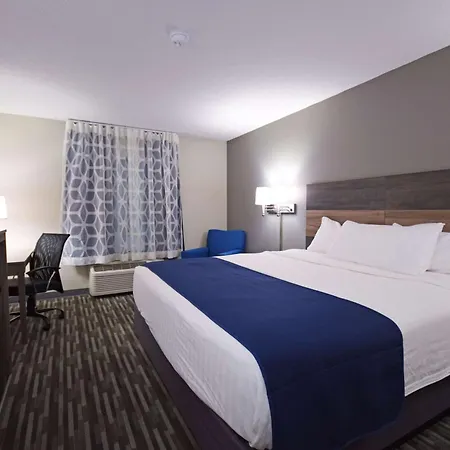 Days Inn & Suites By Wyndham Wisconsin Dells-2