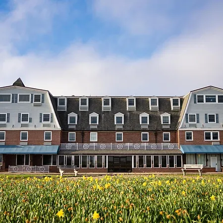 Newport Beach Hotel & Suites-3