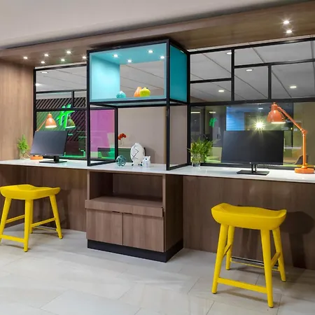 Holiday Inn & Suites Marlborough, An Ihg Hotel-3