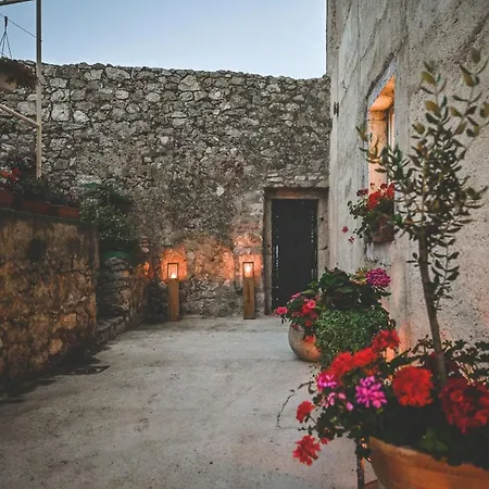 Galija Luxury Suites-3