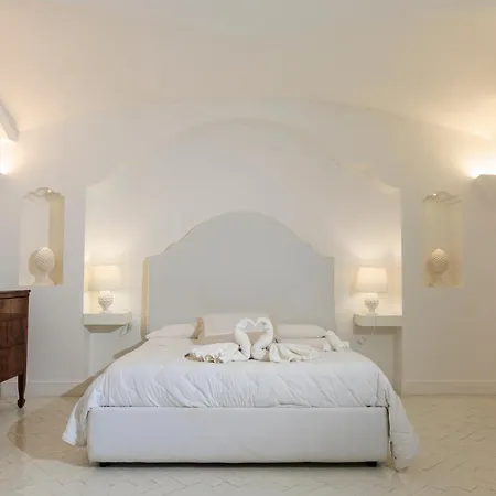 Villa Pia Suites-3