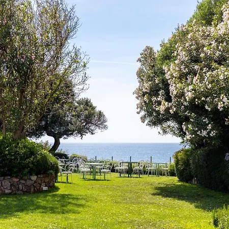 Hotel Capo D'Uomo-2