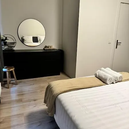 Cosy Apartment In The Hague!-2