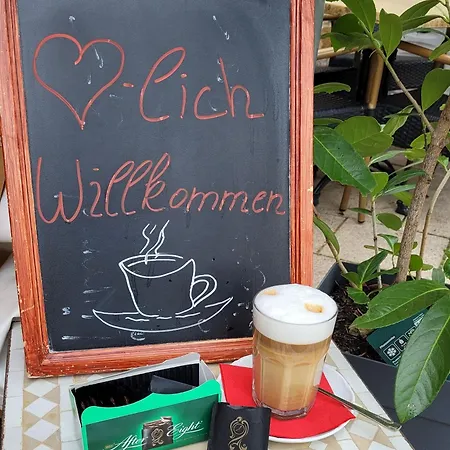 Cafe'Seestrasse-3