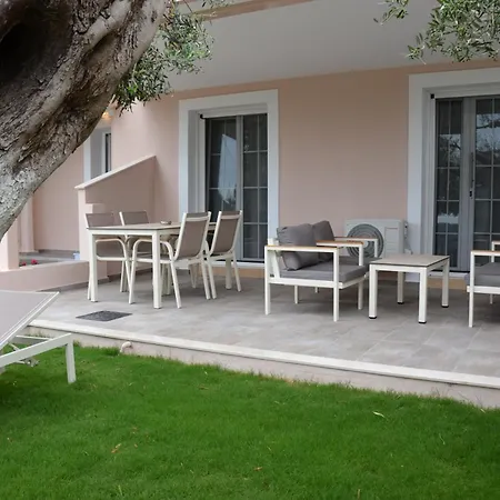 Odysseus Hotel-3