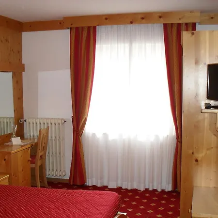 Hotel Cristallo-3