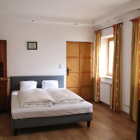 Hotel Goldene Krone Innsbruck-3